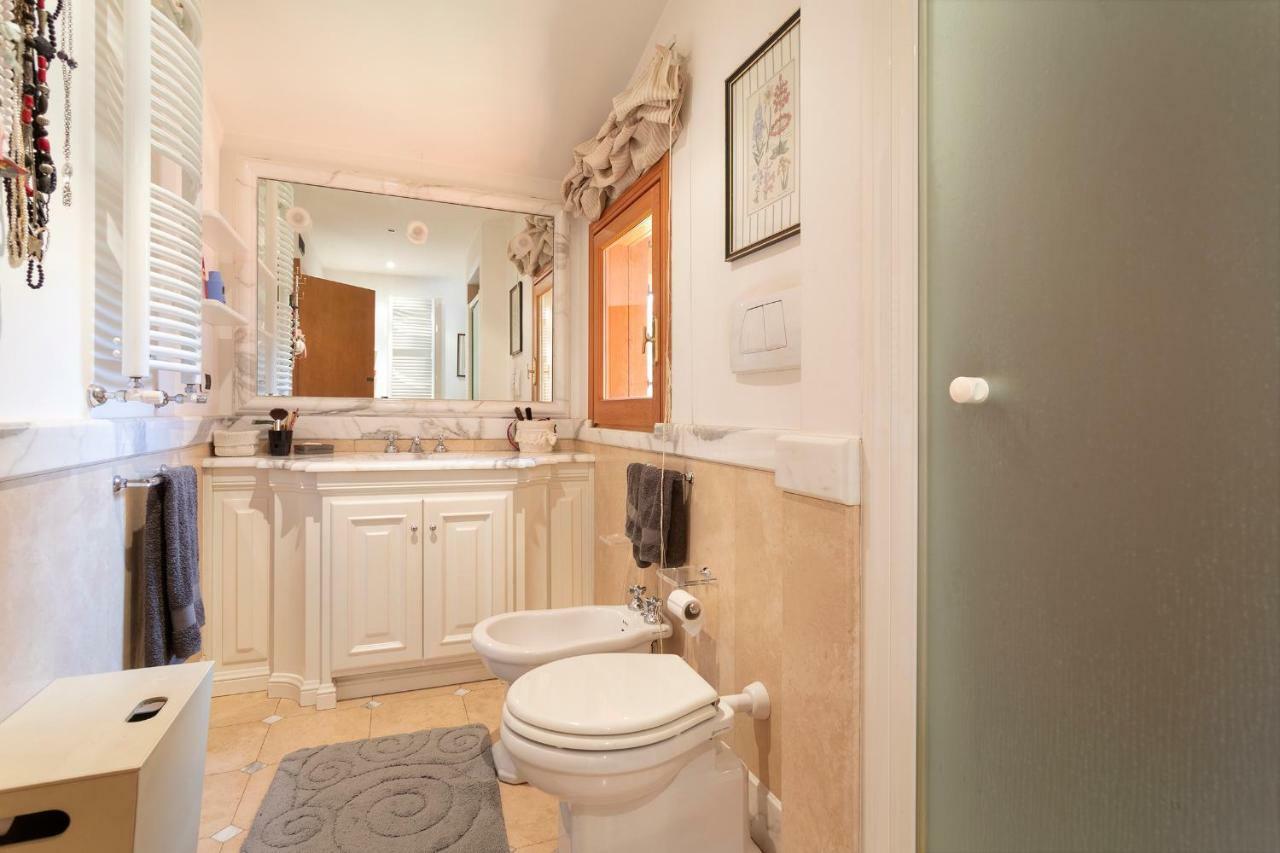 Villa In Via Della Marcigliana Casale Torre San Giovanni Экстерьер фото