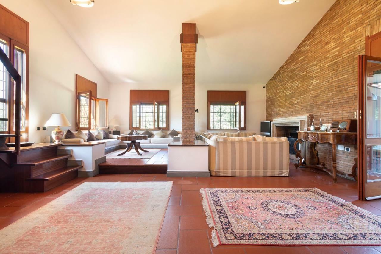 Villa In Via Della Marcigliana Casale Torre San Giovanni Экстерьер фото