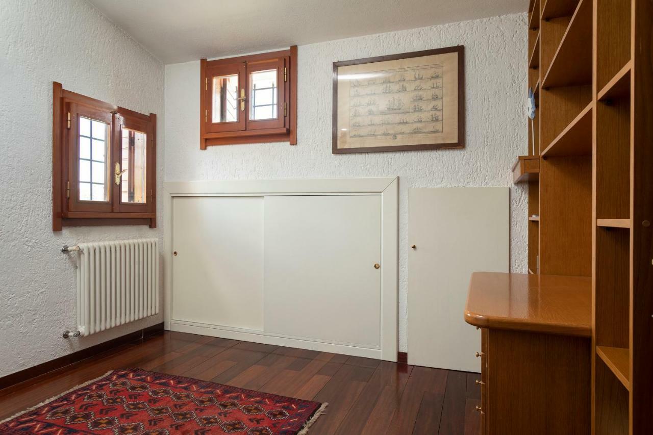 Villa In Via Della Marcigliana Casale Torre San Giovanni Экстерьер фото
